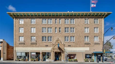 Hotel Petaluma, Tapestry Collection by Hilton .
